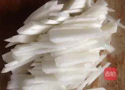 Illustration of how to make mung bean noodle soup 2