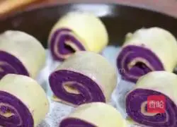 Illustration of how to make purple potato rolls 9
