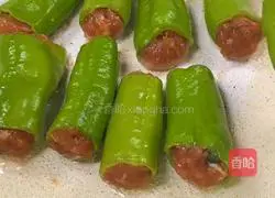 Illustration of how to make meat stuffed with tiger skin and green pepper 5