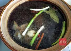 Illustration of how to make carp and tofu soup 4