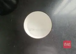 Illustration of how to make oil-free and sugar-free sweet flatbread 3