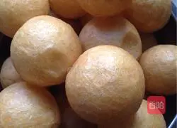 Illustration of how to stuff meat with oily gluten 1