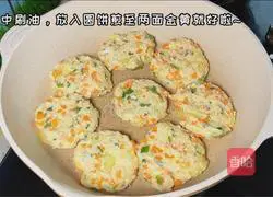 Illustration of how to make potato pancakes 5