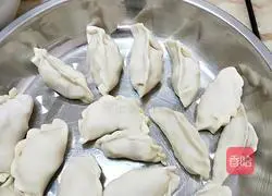 Illustration of how to make handmade dumplings 8