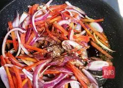 Illustration of how to make vegetarian instant noodles 8