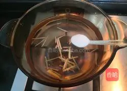 Fresh Clam and Winter Melon Soup Illustration 7