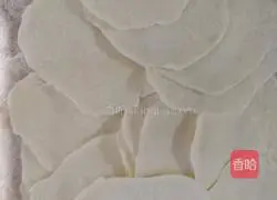 Illustration of how to make leek dumplings 7