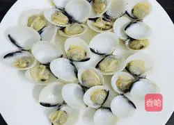 Illustration of how to make clam steamed eggs 4