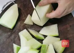 Illustration of how to make sheep, scorpion and white radish soup 6