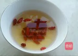Illustration of how to make wolfberry and yam pork ribs soup 7