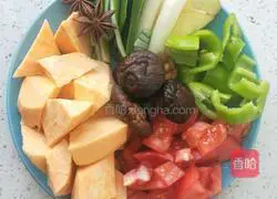 Illustration of how to make large plate of chicken noodles 5