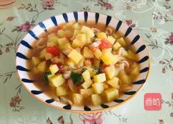 Illustration of how to make hand-made noodles with beef soup and potatoes 9