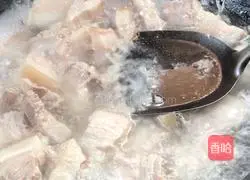 Illustration of how to make peach braised pork 4