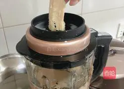 Illustration of how to make Xinjiang specialty milk tea (with milk skin attached) 7