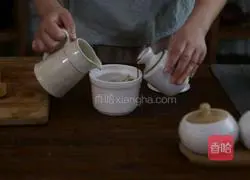 Illustration of how to make sea cucumber with distiller's grains 4