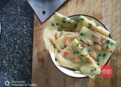 Illustration of how to make egg and ham pancakes 11