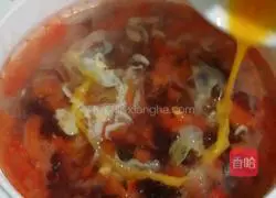 Illustration of tomato, seaweed and egg drop soup 7