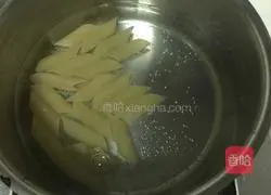 Illustration of how to make shrimp pasta 2