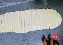 Illustration of how to make homemade fried dough sticks 10