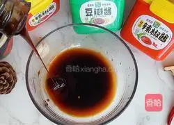 Illustration of making braised dumplings with soy sauce 3