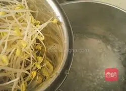 Bean sprouts Illustration of how to make loofah soup 6