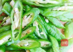 Illustration of how to make fried meat with fungus 6