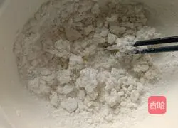 Illustration of how to make sesame rolled gold balls 4