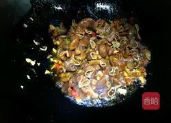 Illustration of how to make fat sausage noodles 8