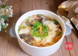 Illustration of how to make dumpling skin noodle soup 12