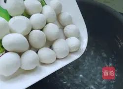 Illustration of how to make small glutinous rice balls 1