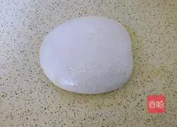 Illustration of how to draw strips on the plate 10