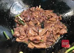 Illustration of how to stir-fry pork liver with green onions 10