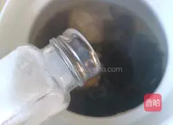 Illustration of how to make kelp bone soup 8