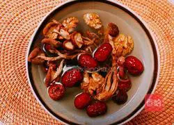 Recipe for Ejiao Nan Zaohong Lotus Seed and Huangjing Soup 2