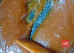 Illustration of handmade Sichuan clam loquat paste 11