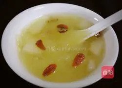 Illustration of how to make rock sugar, snow pear and tremella soup 7