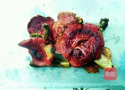 Illustration of how to make red mushroom stewed chicken 2