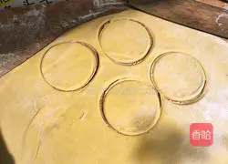 Illustration of how to make colorful butterfly noodles 7