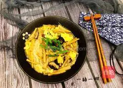 Illustration of how to make plain line noodles 12