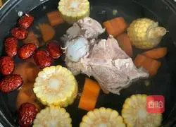 Pork Ribs Soup|Spine Illustration of how to make soup 3