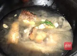 Illustration of how to make fish bone noodle soup 5