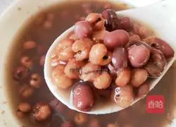 Red bean and coix seed soup recipe 5