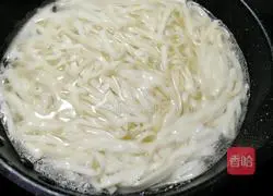 Illustration of how to make fried rape and egg noodles 6