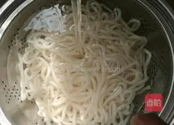 Cumin Udon Noodles Recipe Illustration 2