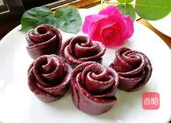 Illustration of how to make mulberry pomace and rose flower steamed buns 6