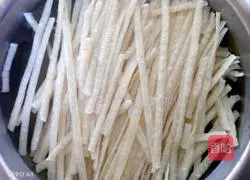 Illustration of how to make cold beef tendon noodles 2