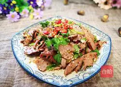 Illustration of how to make a single mountain dipped in water and mixed with pig heart 7