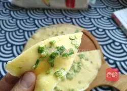 Illustration of how to make green onion and egg pancakes 7
