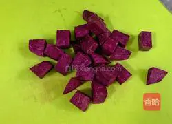 Purple sweet potato and white fungus soup recipe 3
