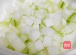 Winter Melon and Shrimp Soup Recipe Illustration 2